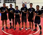 Equipo Negro Campeón Torneo Voleibol Añejo Activo