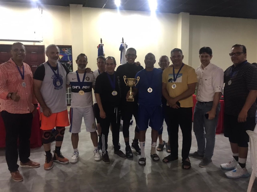 Equipo "Aldo Leschhorn" Se Coronó Campeón Baloncesto Máster