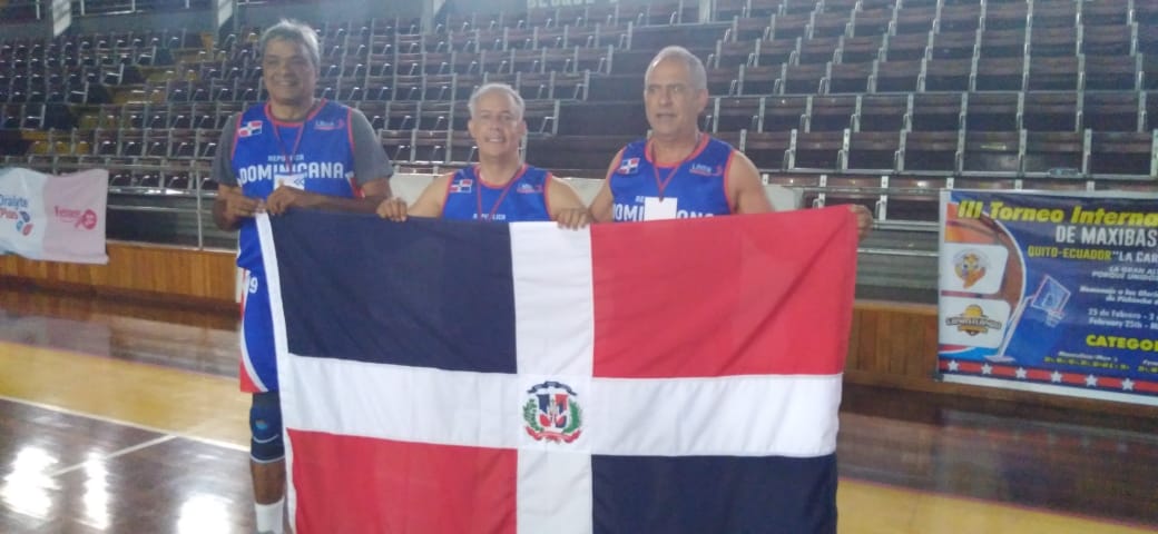 Naqueños Naut, Duarte y Noboa Ganaron Oro en Maxi Baloncesto