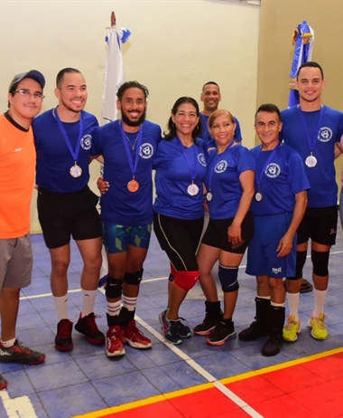 Equipo A Campeón del Torneo de Verano de Voleibol Armonia Naco