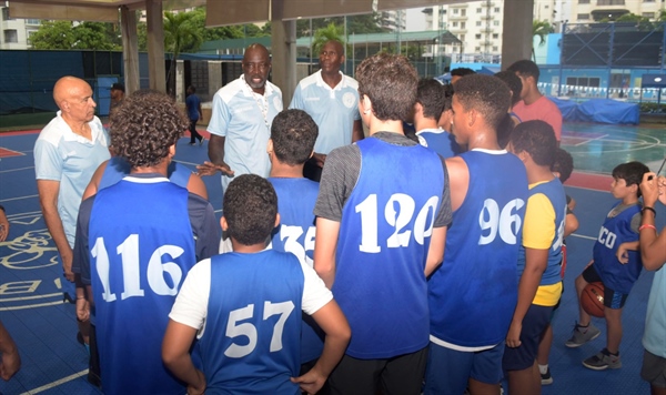Grillo Vargas y Tito Horford piden jóvenes estudiar