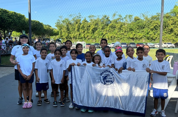 Escuela de Natación Naco conquista Torneo Sek Las Américas