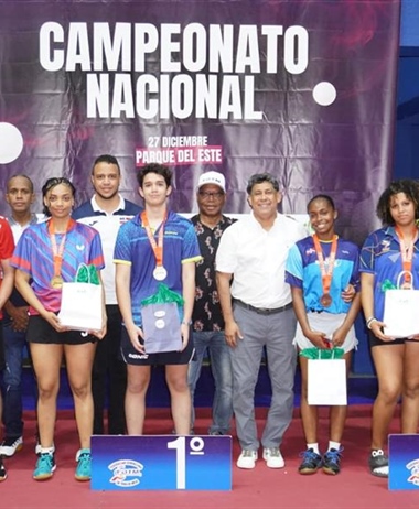 Atleta Rafa Cabrera gana el Campeonato Nacional superior de Tenis de Mesa