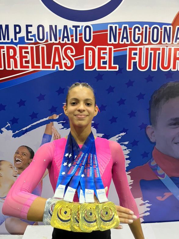 Mia Lugo se corona Campeona Nacional Nivel UPAG 3