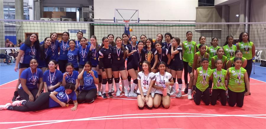 New Horizons gana Copa Independencia de Voleibol