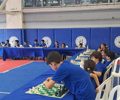 Simultánea de Ajedrez en el Club Naco