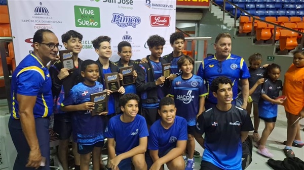 Tenis de Mesa Naco brilló en Clásico Rolling Fermín