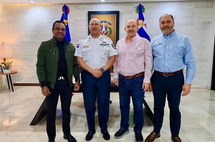 Reunión con el Director General de la Policía Nacional para...