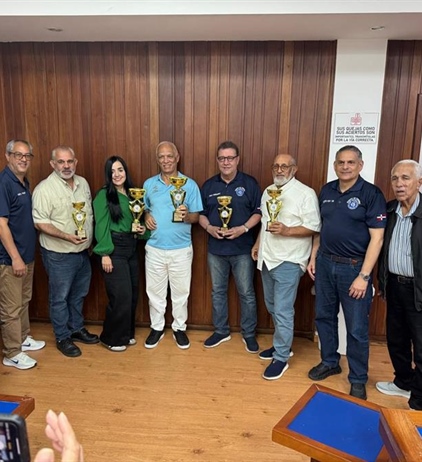 Celebran con éxito torneo  de dominó Copa 67 Aniversario !!