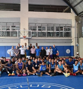 Inmortal Tito Horford lleva clínica basket al Club Naco