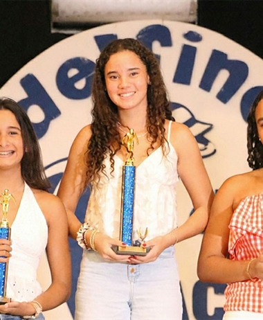 Delfines del Naco reconocen atletas más destacados