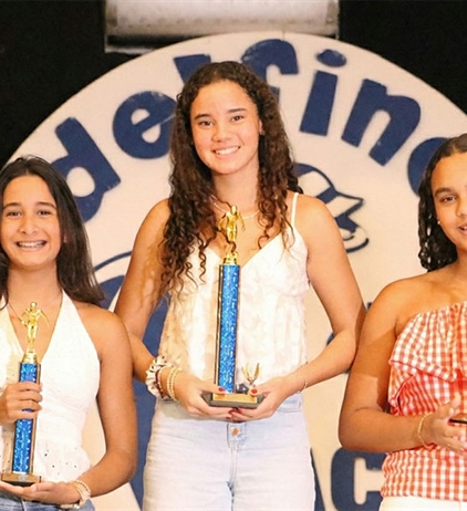 Delfines del Naco reconocen atletas más destacados