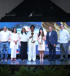 Valentina, Camila, Mía y Brache “Atletas del Año 2025” en el Club Naco