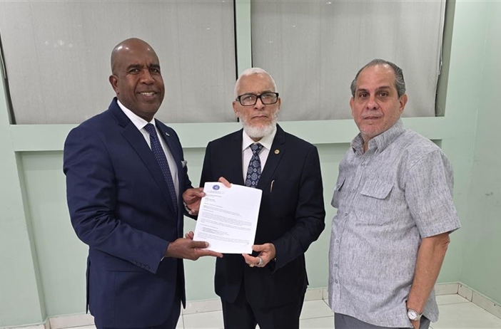 Club Deportivo Naco entrega informe financiero al Consejo Electoral