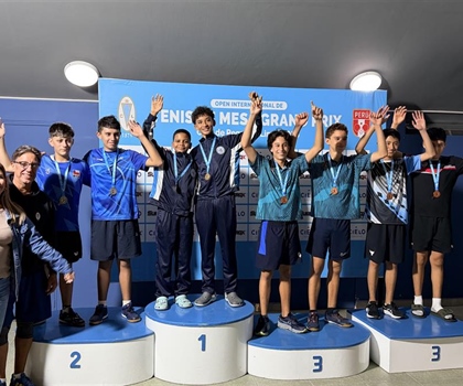 Superba actuación jugadores de tenis de mesa Club Naco