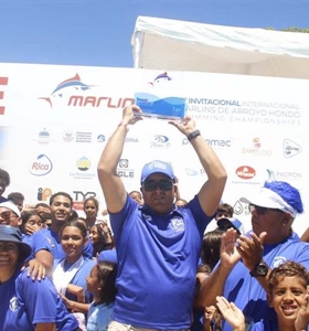 Delfines del Naco conquistan Invitacional de Arroyo Hondo
