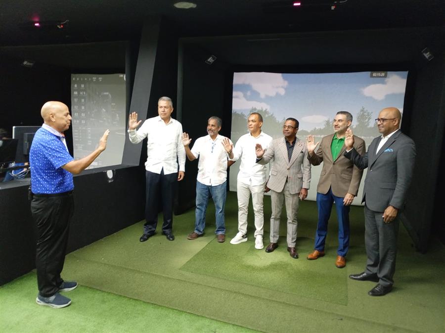 La Liga de Golf del Club Naco Jura Nueva Directiva
