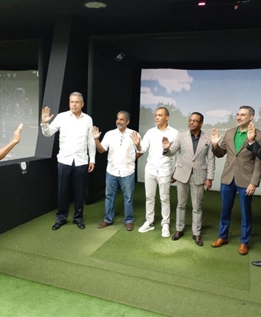 La Liga de Golf del Club Naco Jura Nueva Directiva