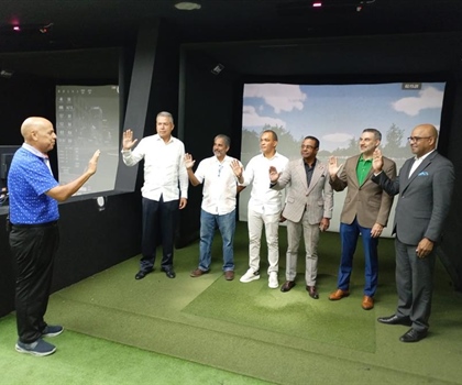 La Liga de Golf del Club Naco Jura Nueva Directiva