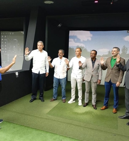 La Liga de Golf del Club Naco Jura Nueva Directiva