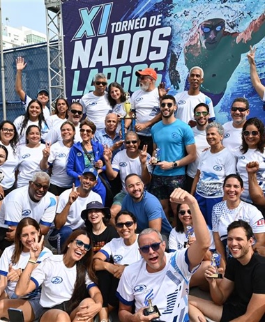 Delfines Master se coronaron Campeones de XI Torneo Nados Largos