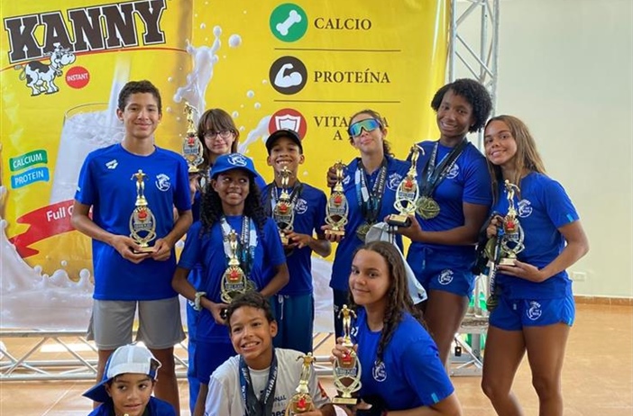 Los Delfines del Naco conquistan el XXXVIII Invitacional de Natación de...