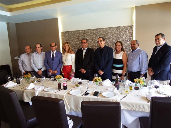 Directivos CDN y Futuros Inmortales Compartieron Almuerzo