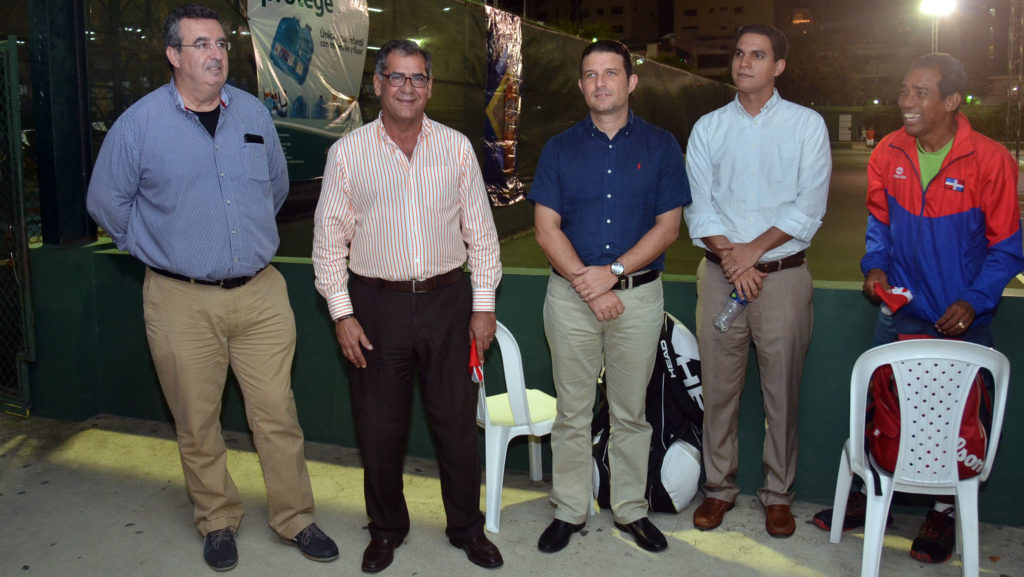 Inauguran la “IV Copa Navideña de Tenis” Club Deportivo Naco