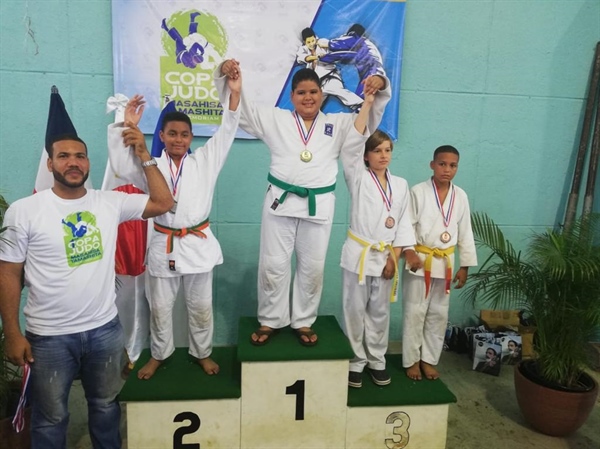 Lluvia de Oro Para Judocas Naqueños en Copa Yamashita
