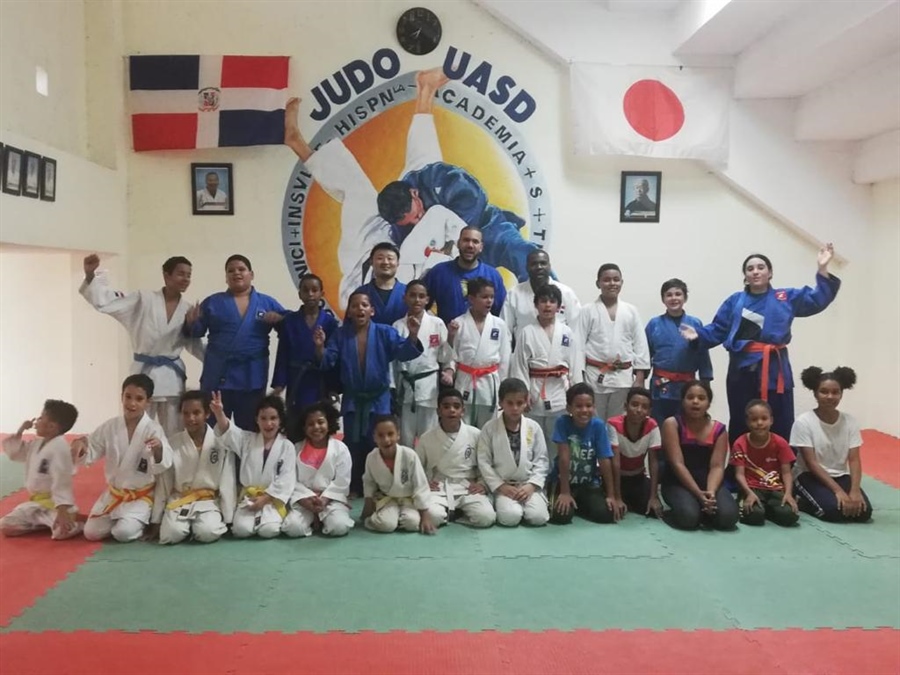Judo Naqueño Intercambió con el de la UASD