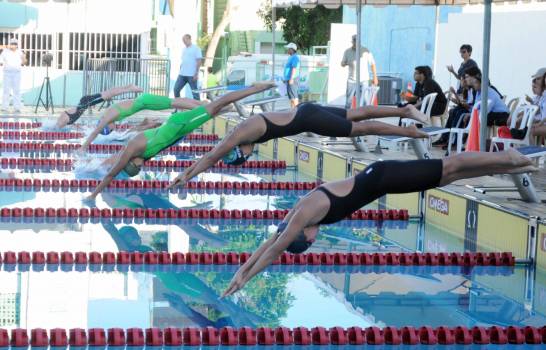 Se Convocó al XIII Torneo Invitacional Internacional de los Delfines Máster