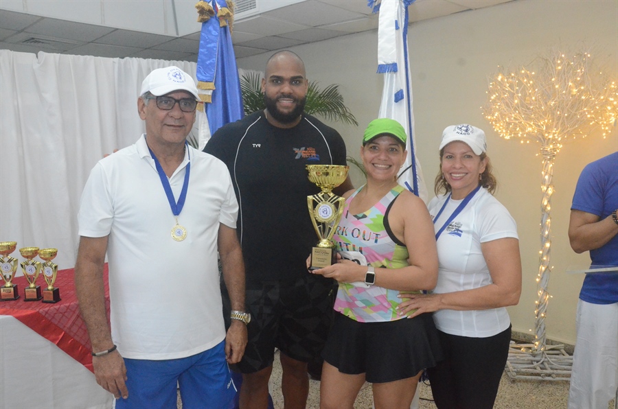 Idelisse y Rossel Ganaron Maratón 8 Vueltas en Categoría Naco Xtrme